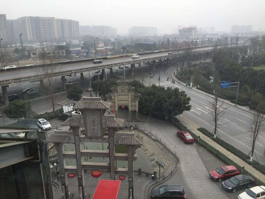Folk Inn Chengdu Exterior photo
